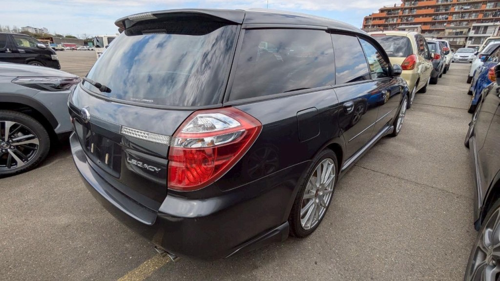 SUBARU LEGACY
