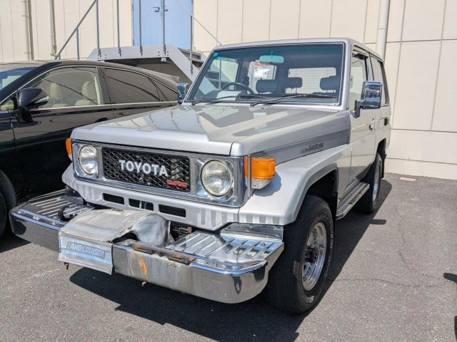TOYOTA LAND CRUISER