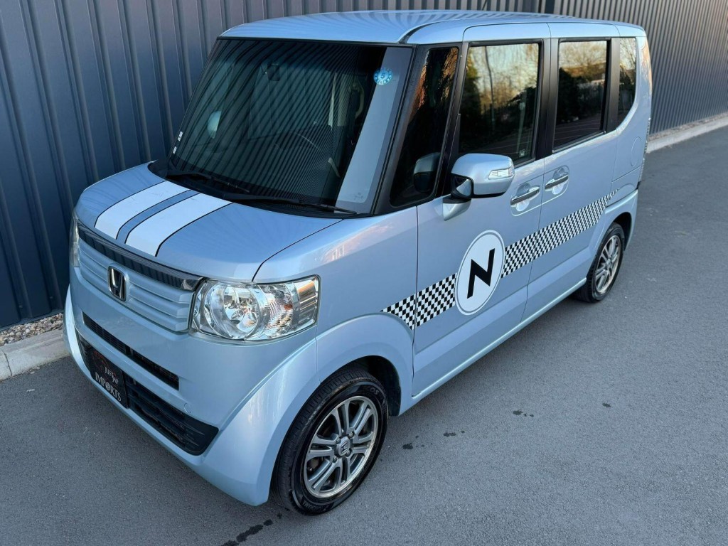 HONDA N-BOX