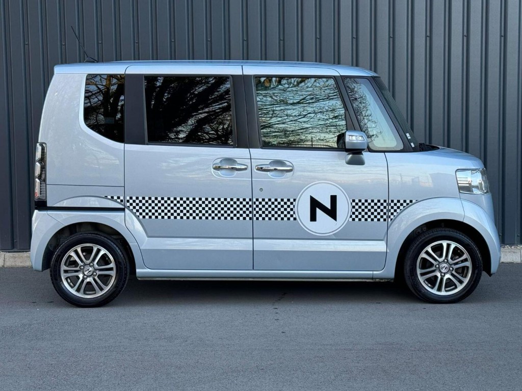 HONDA N-BOX