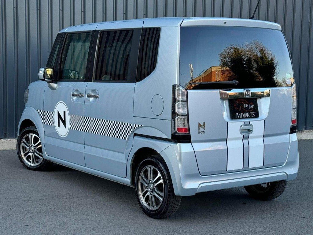HONDA N-BOX