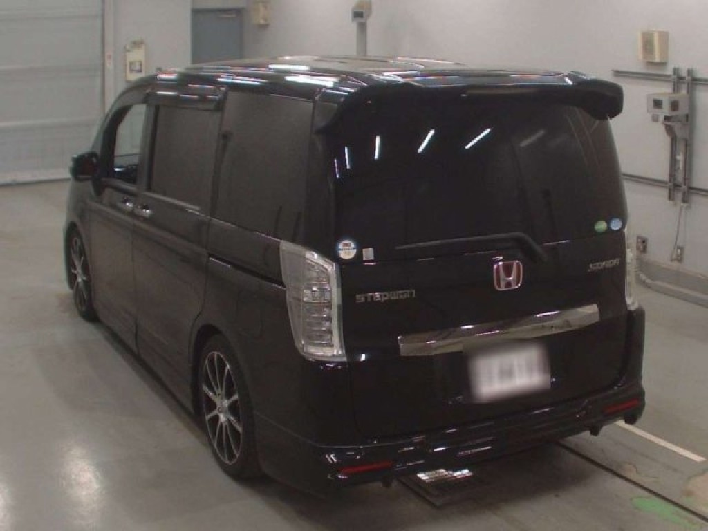 HONDA STEPWAGON