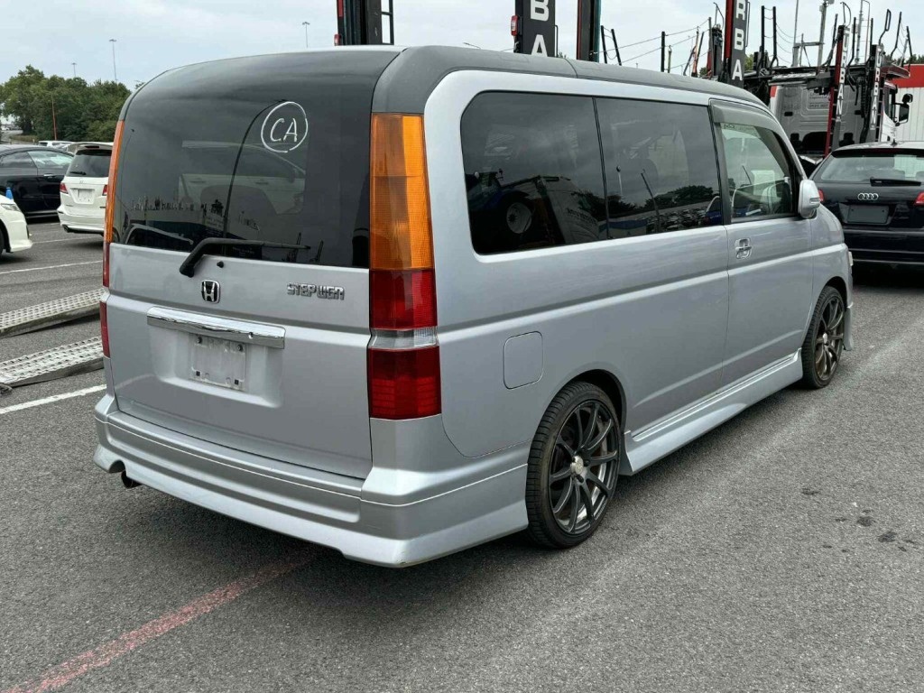 HONDA STEPWAGON