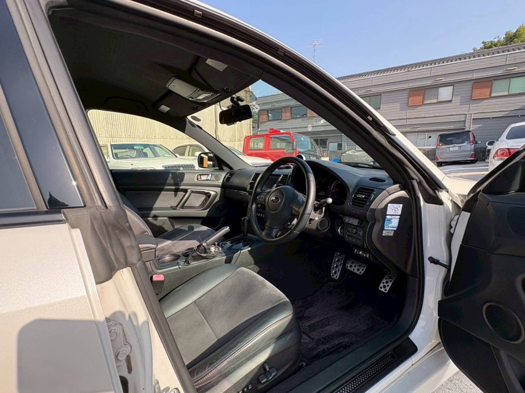 SUBARU LEGACY