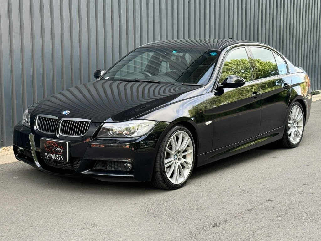 BMW 3 SERIES