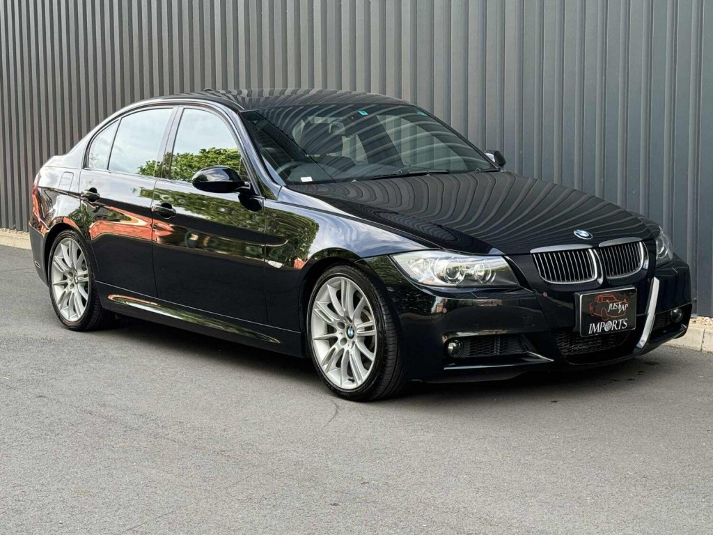 BMW 3 SERIES