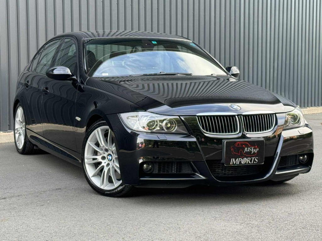 BMW 3 SERIES
