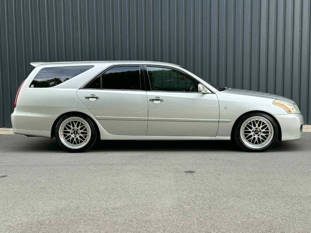 TOYOTA MARK II
