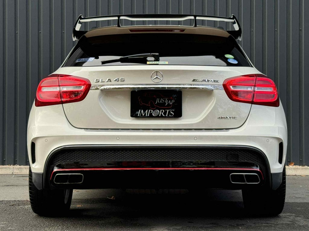 MERCEDES-BENZ GLA CLASS