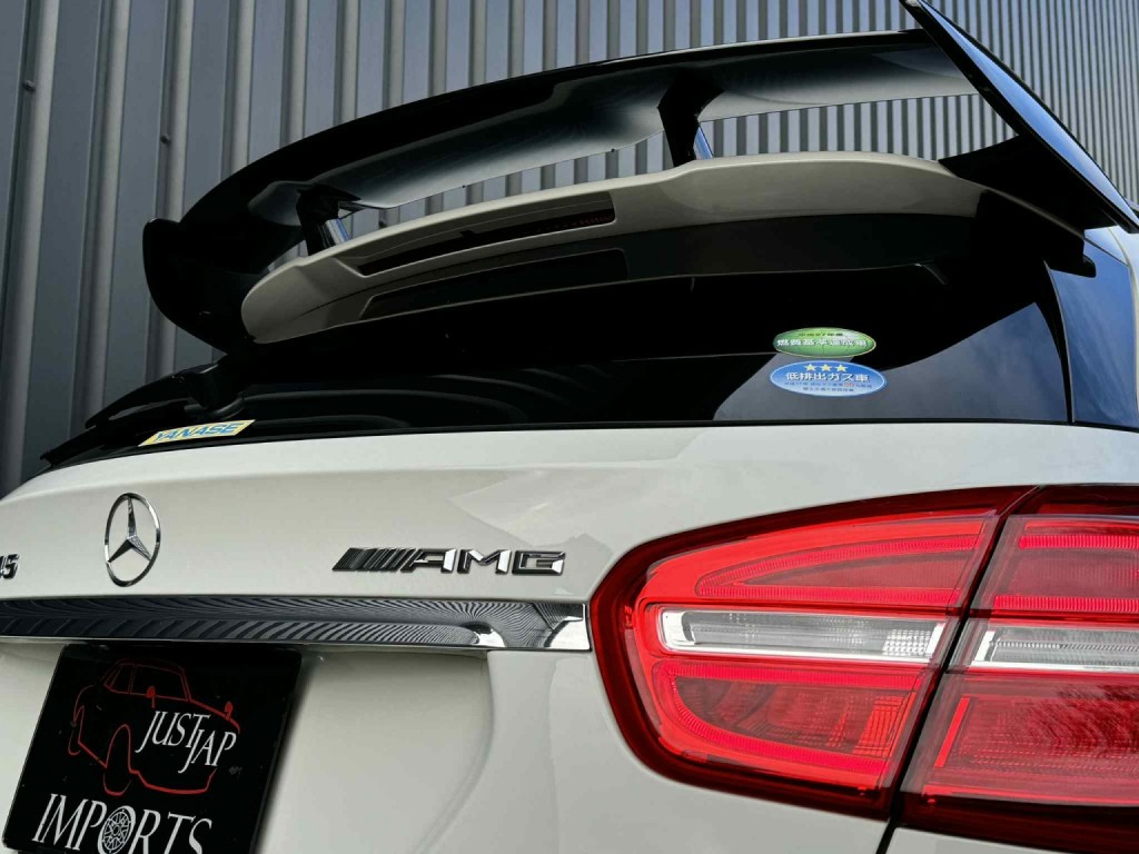 MERCEDES-BENZ GLA CLASS