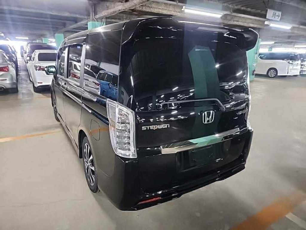 HONDA STEPWAGON