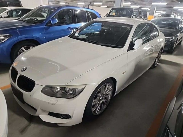 BMW 3 SERIES