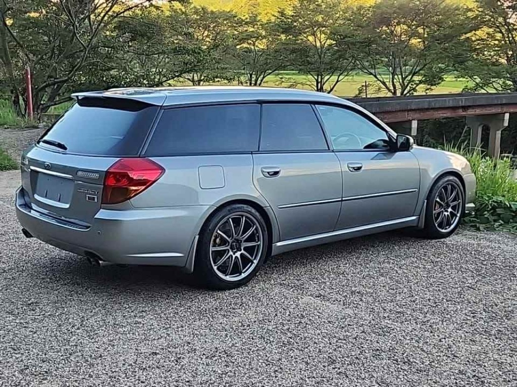SUBARU LEGACY