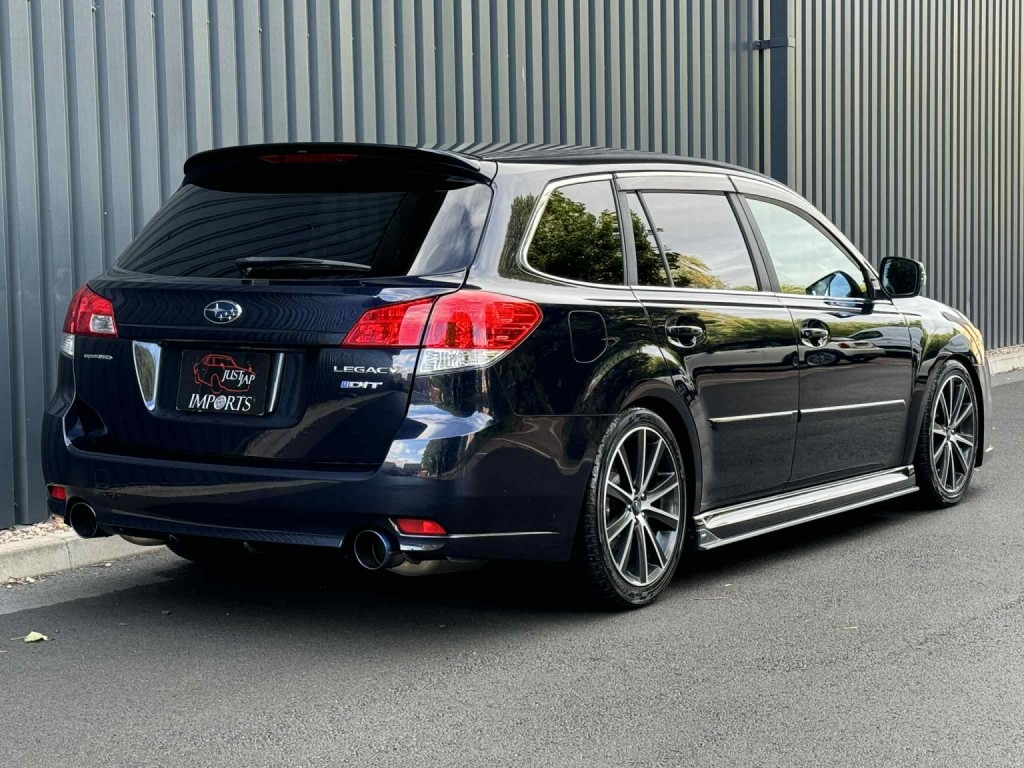 SUBARU LEGACY