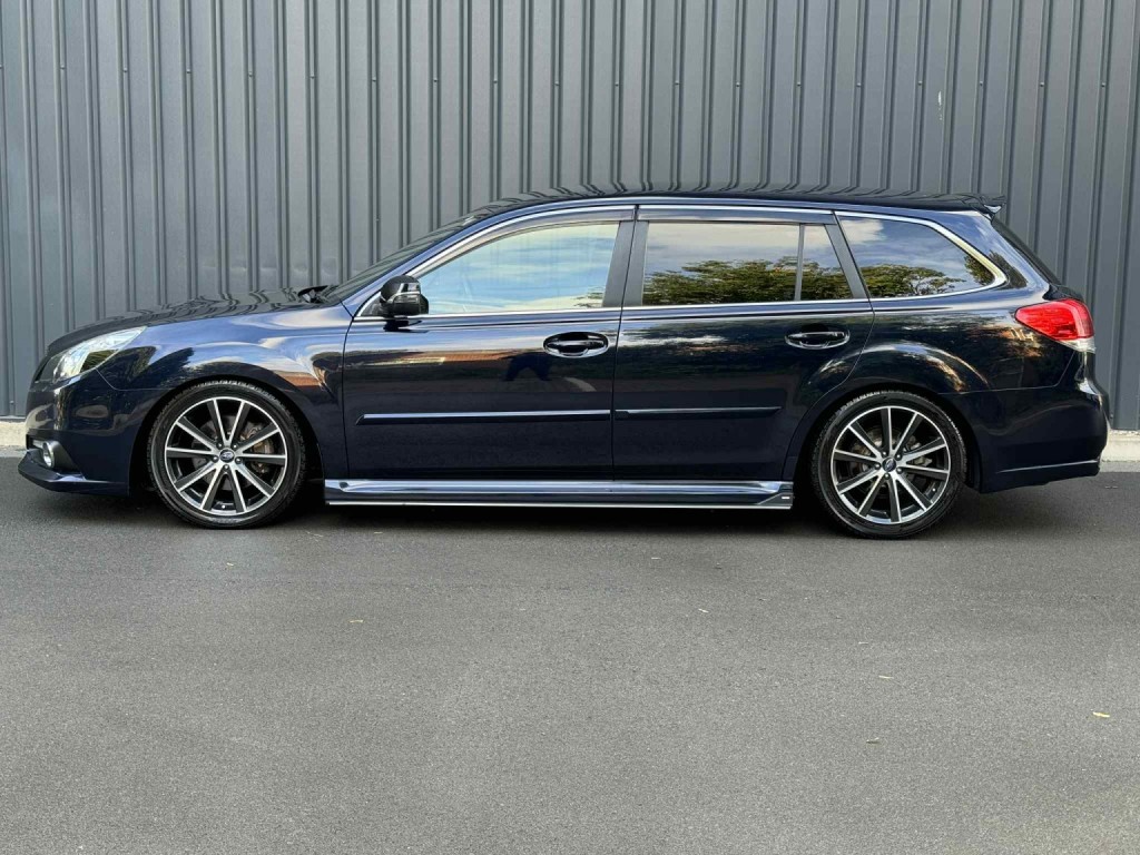 SUBARU LEGACY