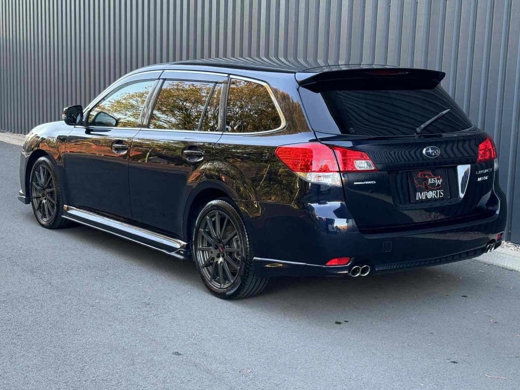 SUBARU LEGACY