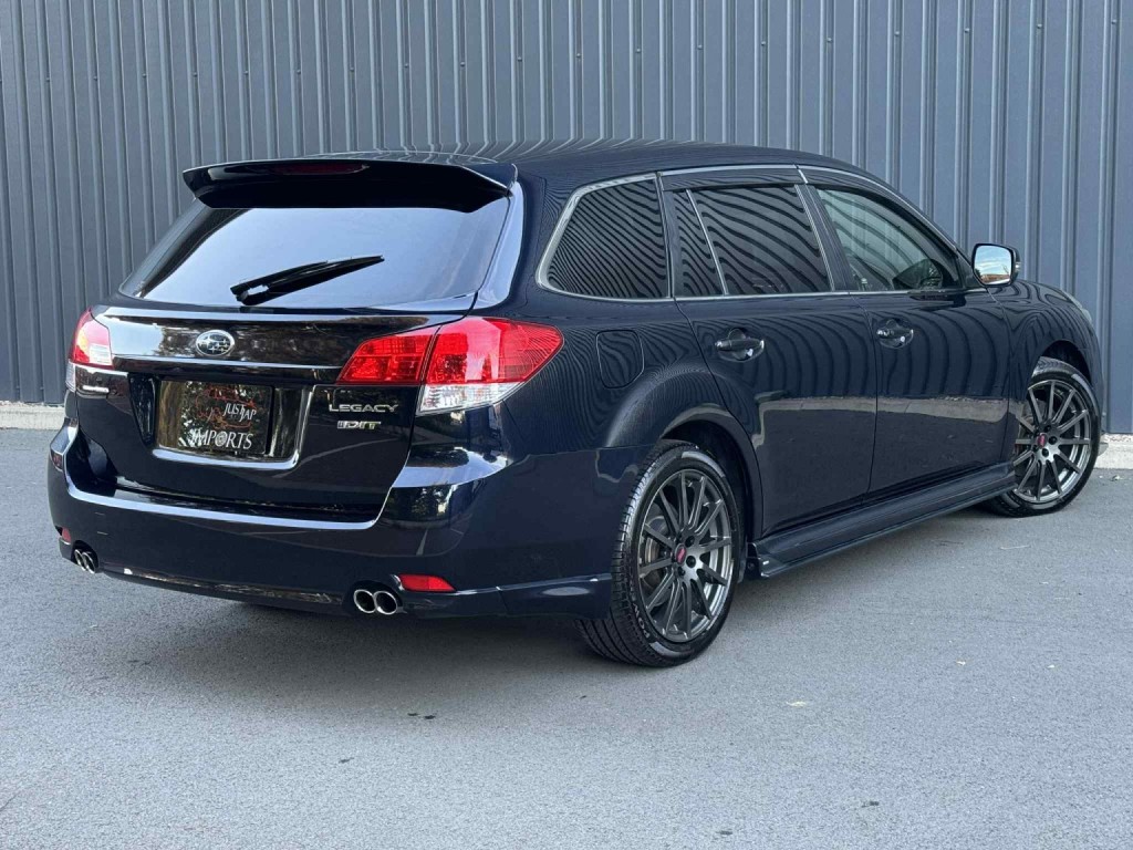 SUBARU LEGACY