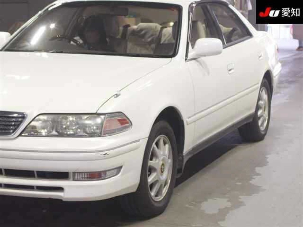 TOYOTA MARK II