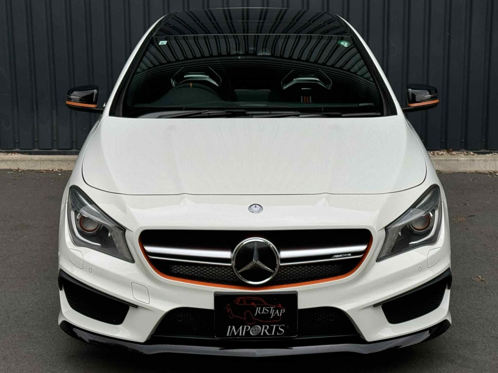 MERCEDES-BENZ CLA