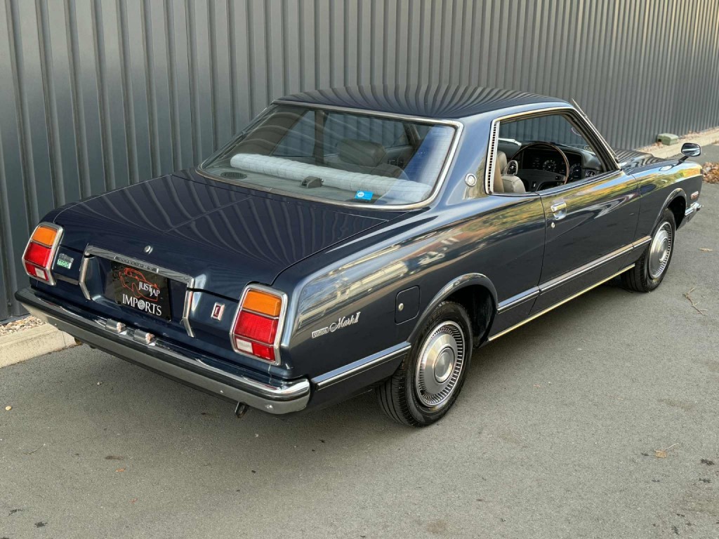 TOYOTA MARK II