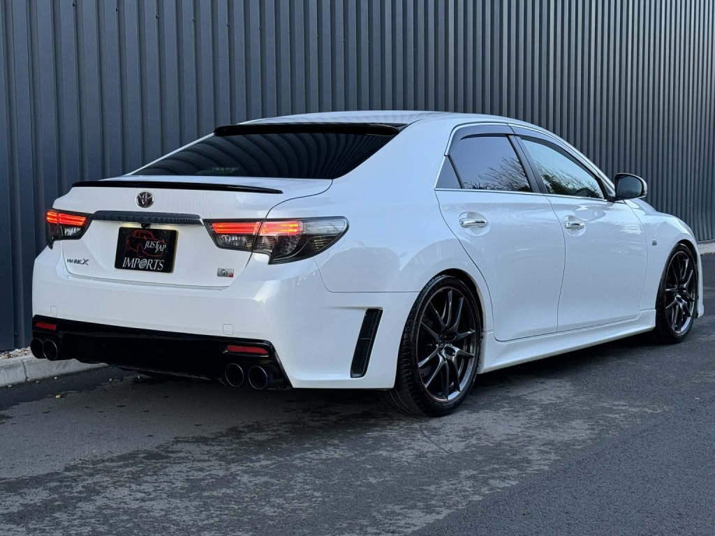 TOYOTA MARK X