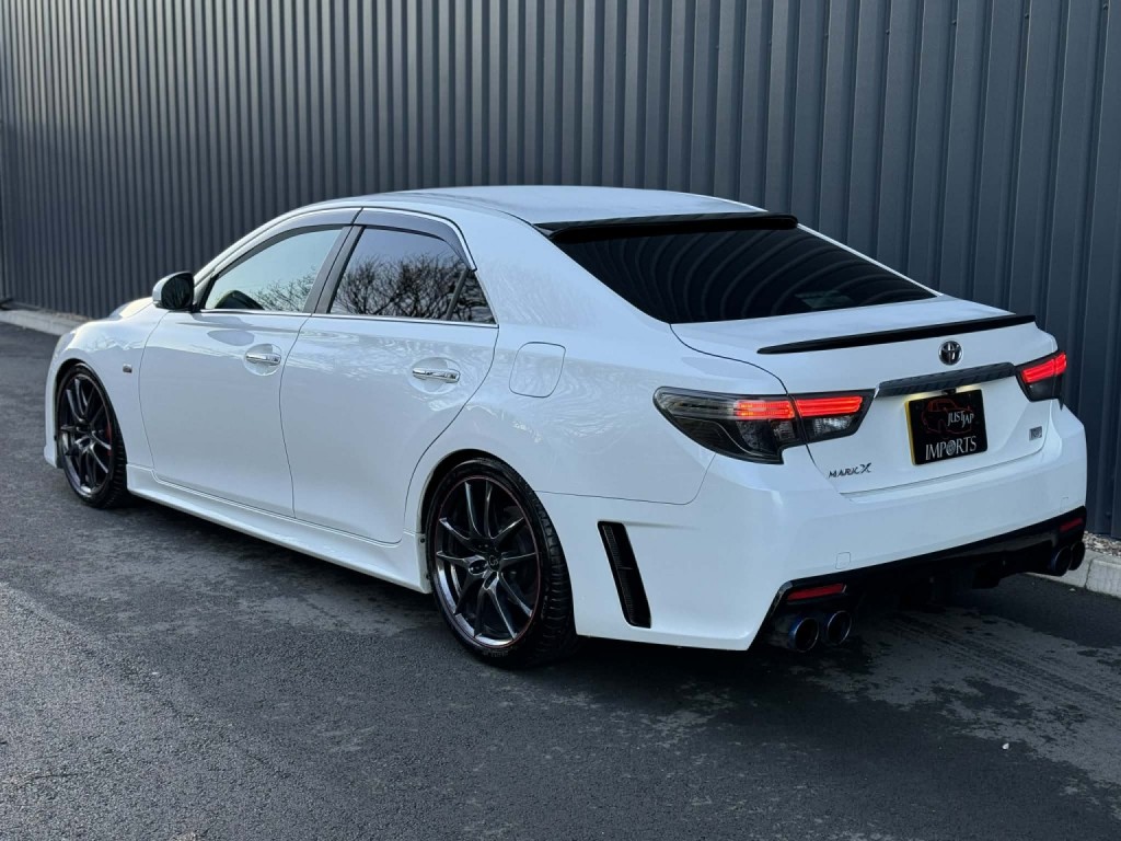 TOYOTA MARK X
