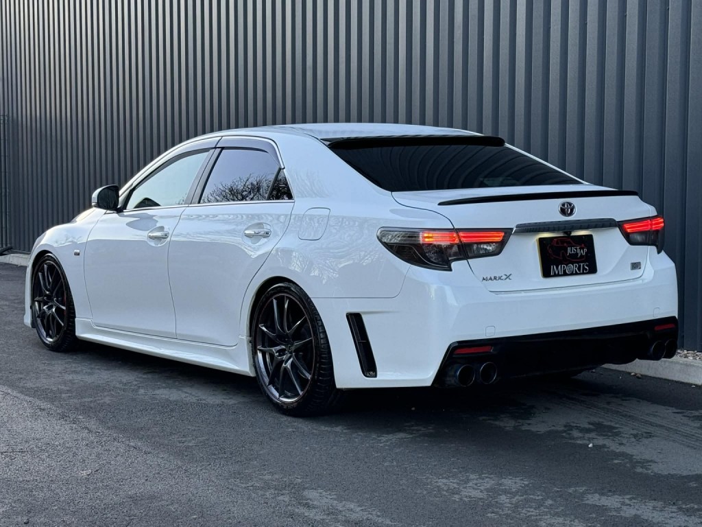 TOYOTA MARK X