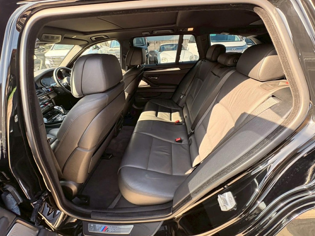 BMW 5 SERIES