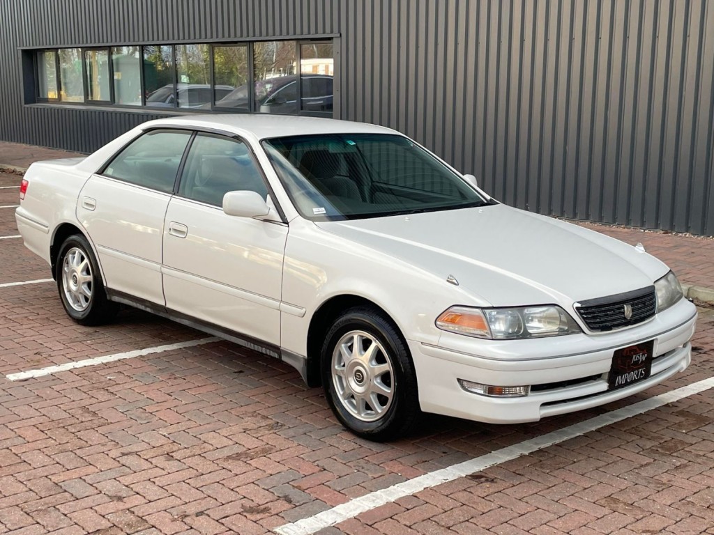 TOYOTA MARK II