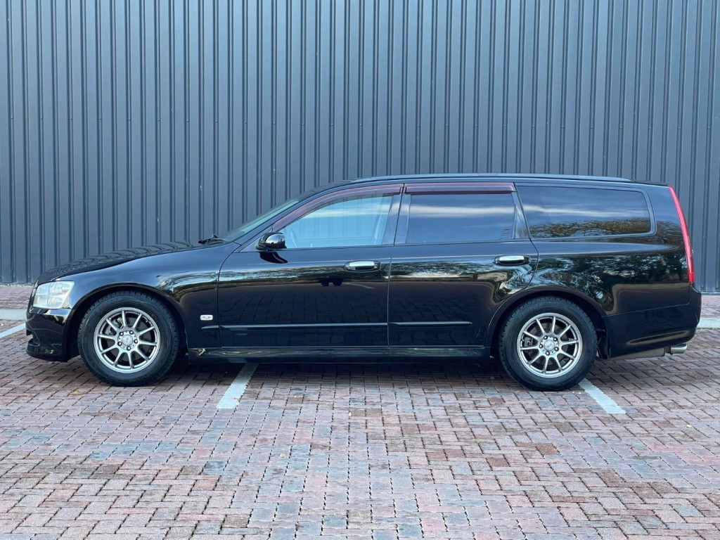 NISSAN STAGEA