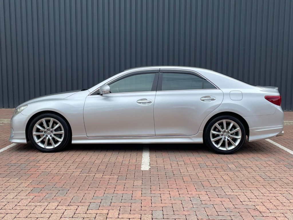 TOYOTA MARK X