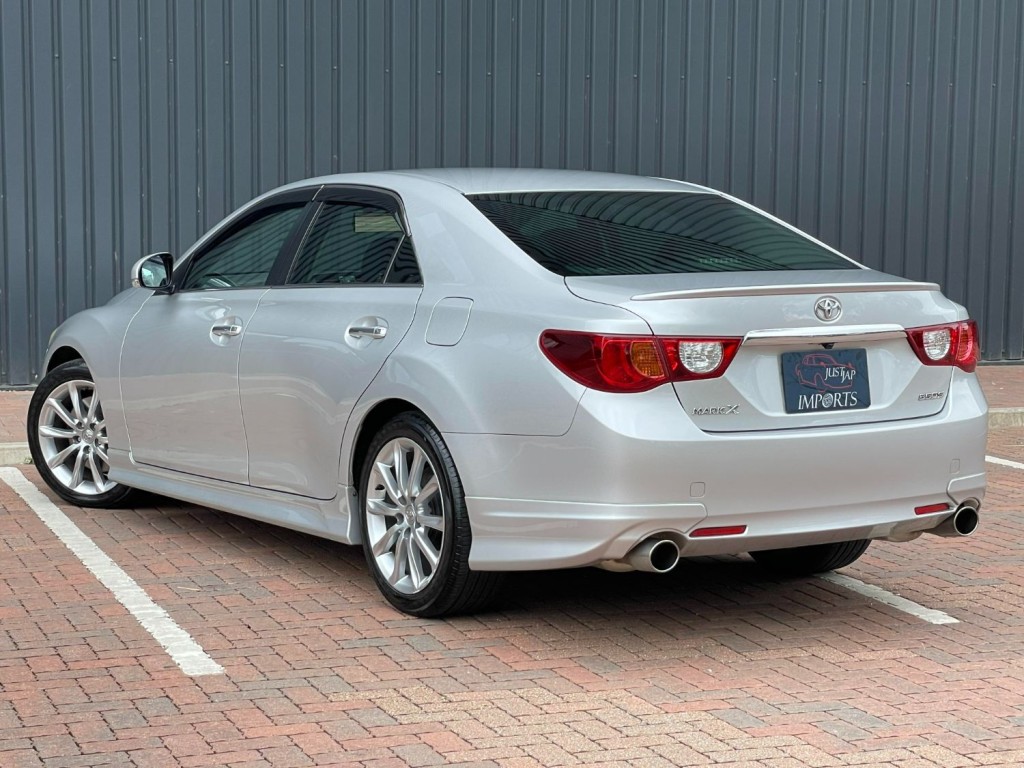 TOYOTA MARK X