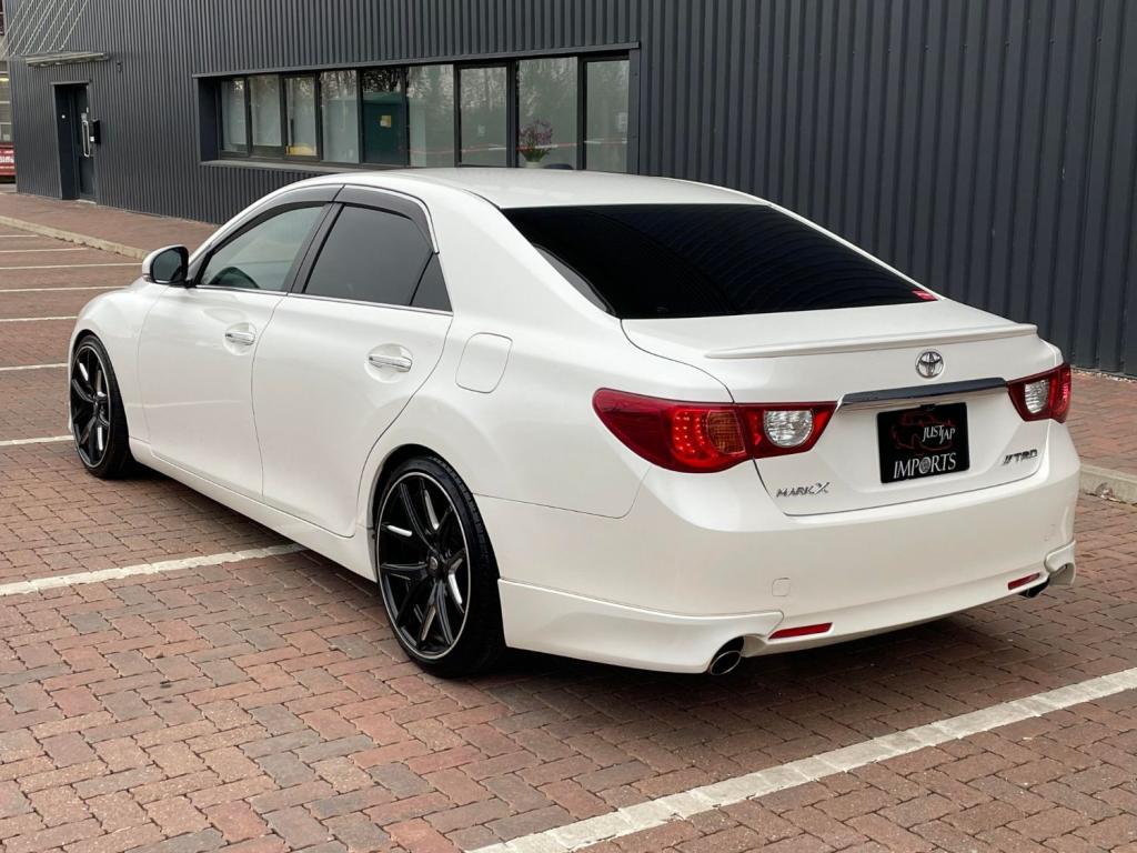 TOYOTA MARK X