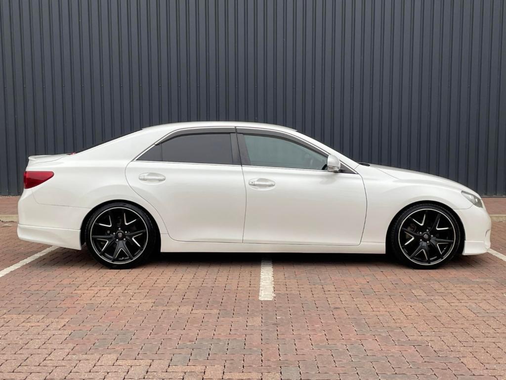 TOYOTA MARK X