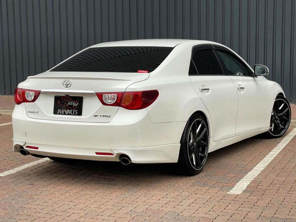 TOYOTA MARK X