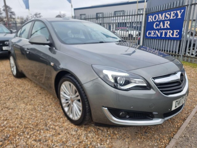VAUXHALL INSIGNIA