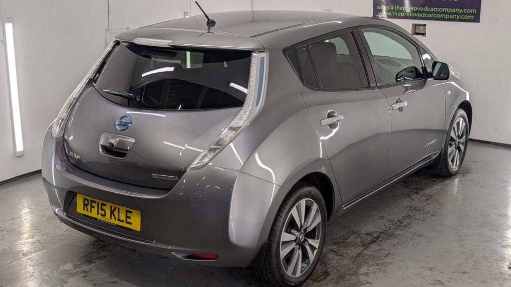 NISSAN LEAF