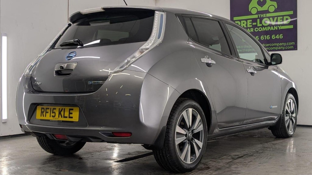 NISSAN LEAF