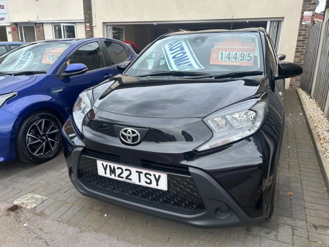 TOYOTA AYGO X