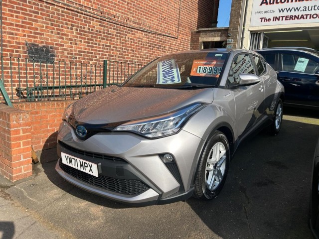 TOYOTA C-HR