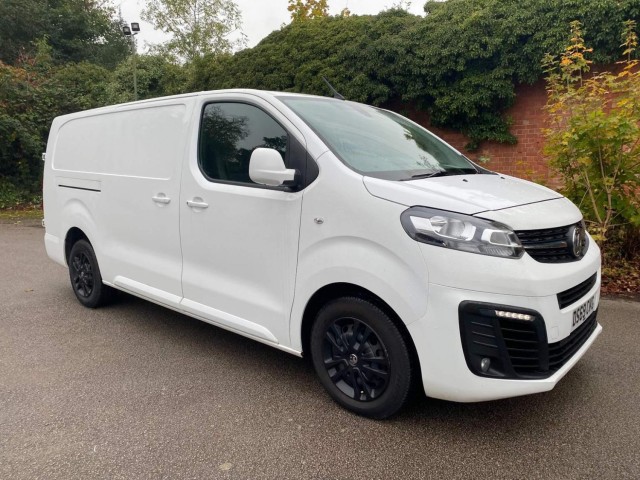 VAUXHALL VIVARO