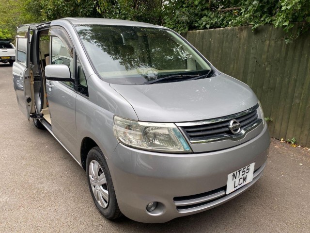 NISSAN SERENA