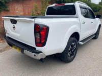 NISSAN NAVARA