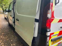 VAUXHALL VIVARO