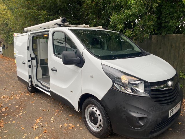 VAUXHALL VIVARO