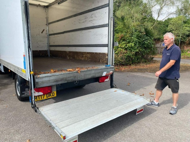 MERCEDES-BENZ SPRINTER