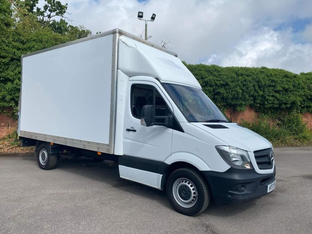 MERCEDES-BENZ SPRINTER