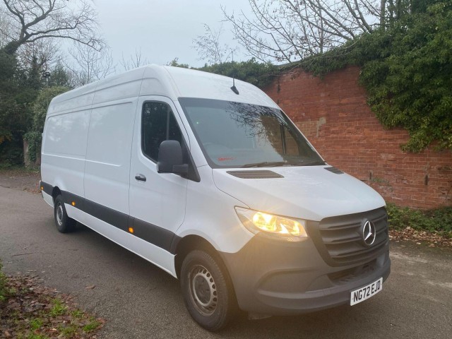 MERCEDES-BENZ SPRINTER