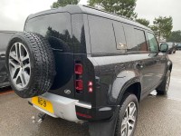 LAND ROVER DEFENDER 110