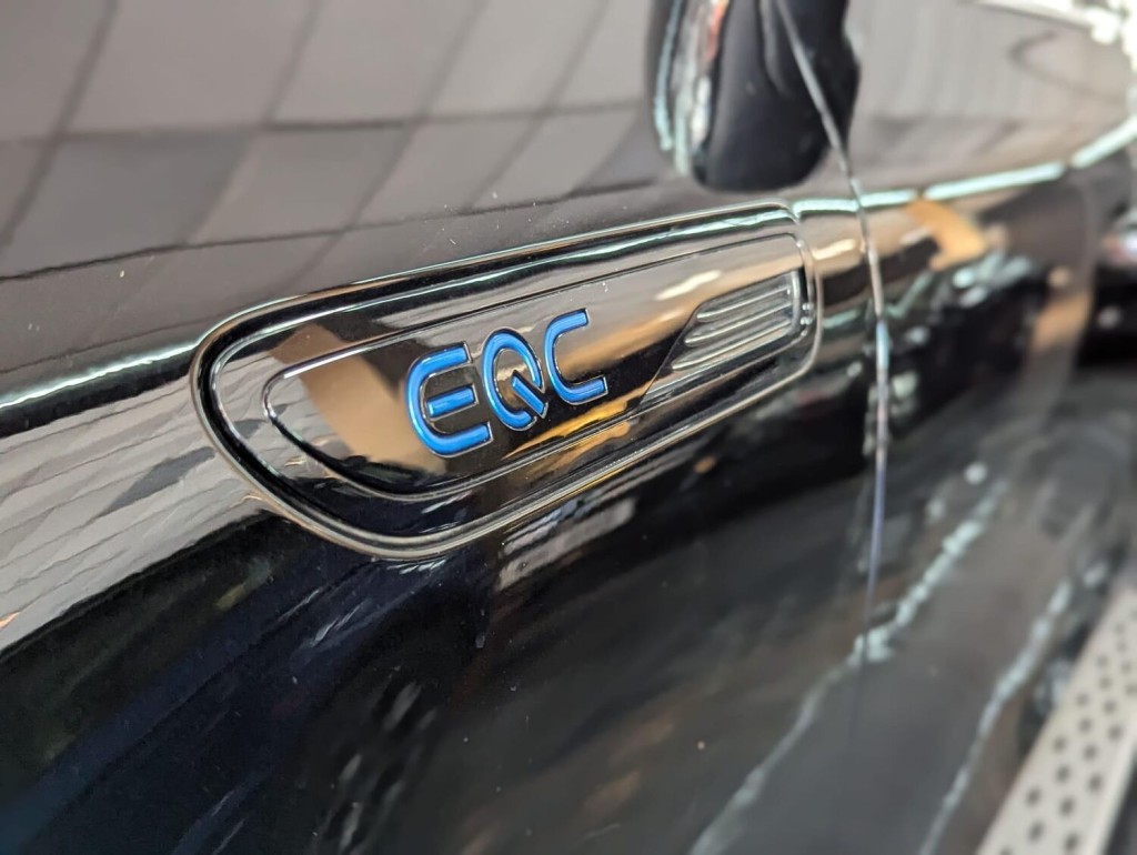 MERCEDES-BENZ EQC